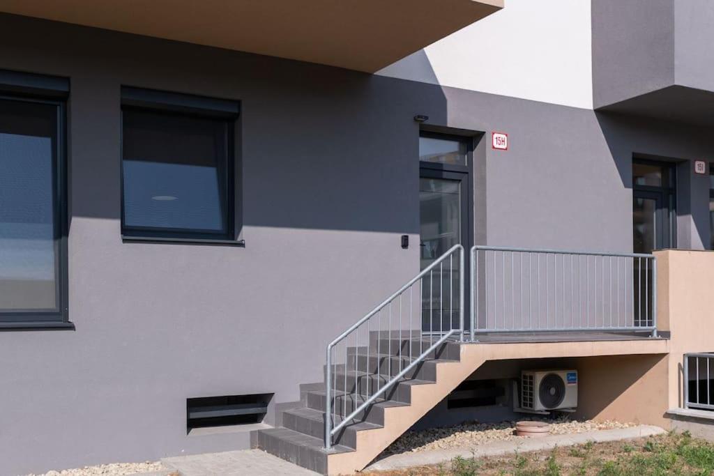 Comfort 15H Dunajská Streda Exterior foto